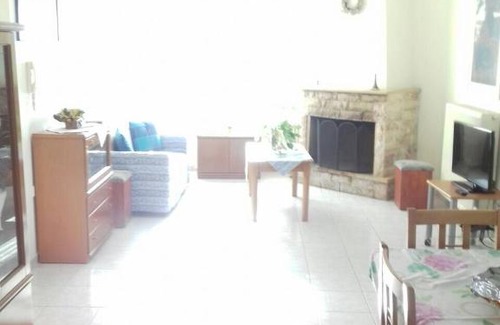 Spata-Artemida Apartment | GEORGE HOUSE