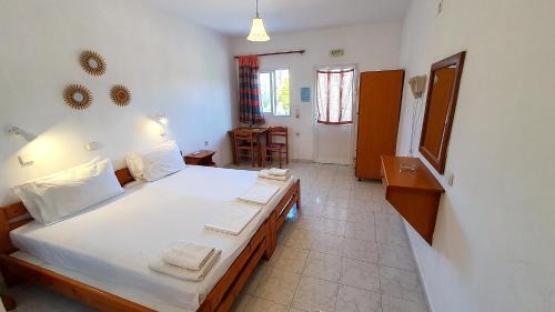 Pefkos Apartment | George Studios Pefkos