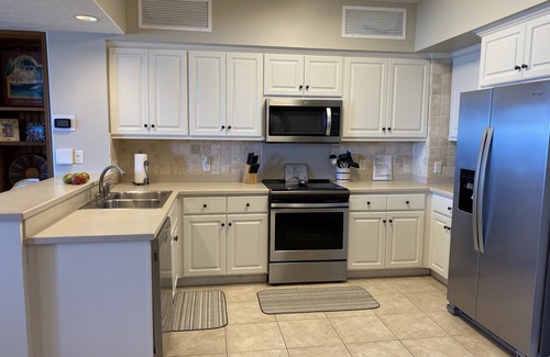 Thomas Drive Condo | Georgeous 2 Bedroom Unit; 40 Foot Balcony/Spec Gulf Views; Free Beach Chair Serv