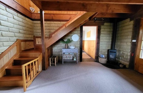 Akaroa House | Georges On The Bay- Waterfront Beach House, Akaroa