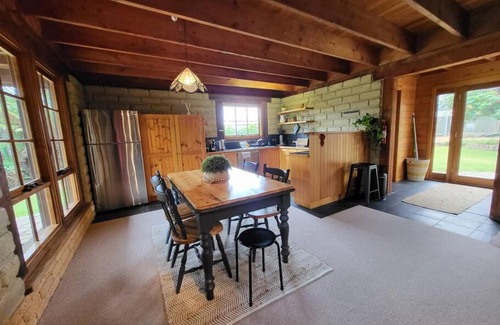 Akaroa House | Georges On The Bay- Waterfront Beach House, Akaroa