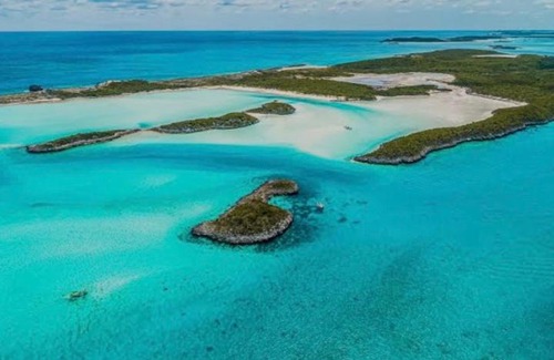 George Town Apartment | Georgetown Exuma Luxury Streetview Apartment