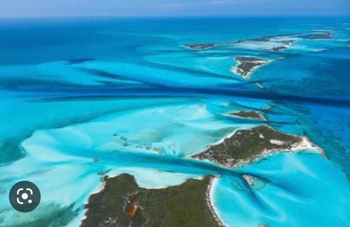 George Town Apartment | Georgetown Exuma Luxury Streetview Apartment