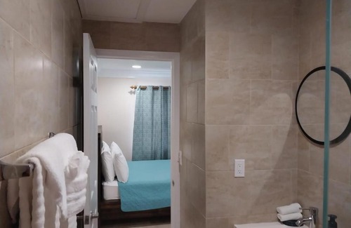 George Town Apartment | Georgetown Exuma Luxury Streetview Apartment