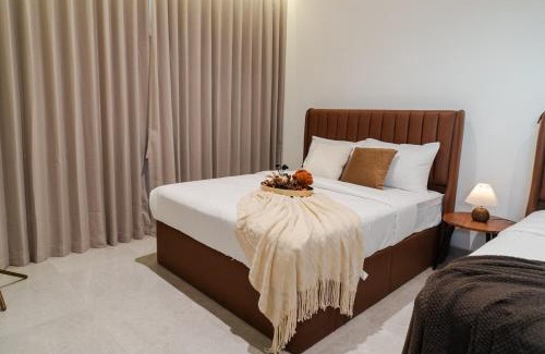 George Town House | Georgetown Modern Brown-Colored KTV 5BR 18pax H
