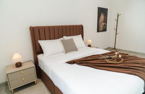 George Town House | Georgetown Modern Brown-Colored KTV 5BR 18pax H