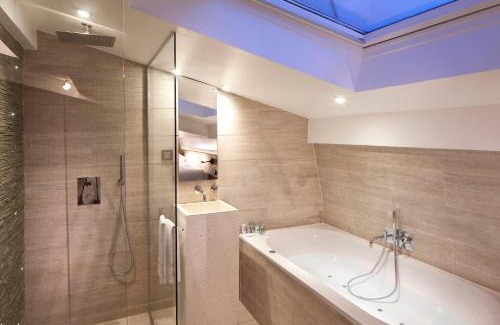Quartier Sainte-Avoye Hotel | Georgette Hôtel & Restaurant
