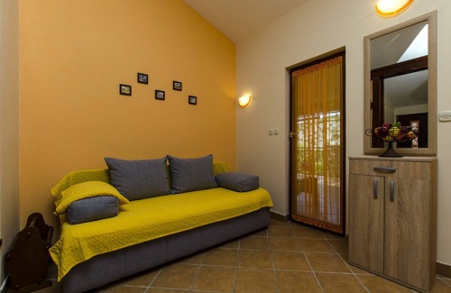 Razanj Apartment | Georgi - 200 m From sea - SA2 Oranz