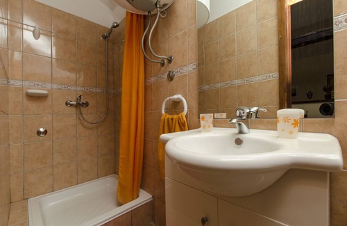 Razanj Apartment | Georgi - 200 m From sea - SA2 Oranz