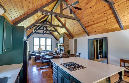 Helen House | Georgia Highlands Retreat - 6Br and 3.5Ba Mountain Home near Helen, GA