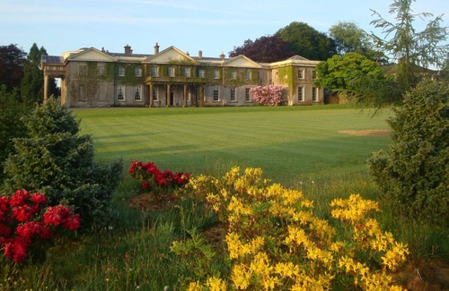 Black Torrington House | Georgian country mansion - perfect for family gatherings, parties and weddings