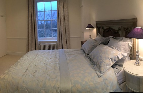 Langton Green House | Georgian Manor wing in Conservation Area close to castles and in the countryside