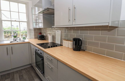 Whitehaven House | GEORGIAN TOWN HOUSE, family friendly, with a garden in Whitehaven
