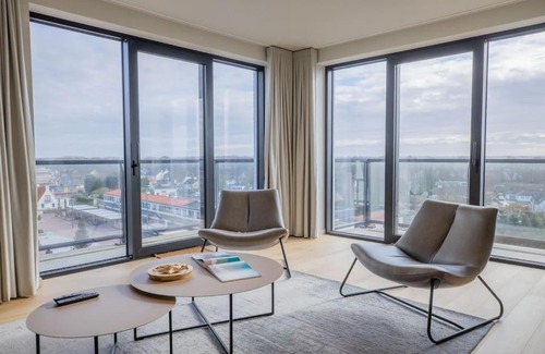 Cadzand-Bad Apartment | Georgie Light, lofty luxurious