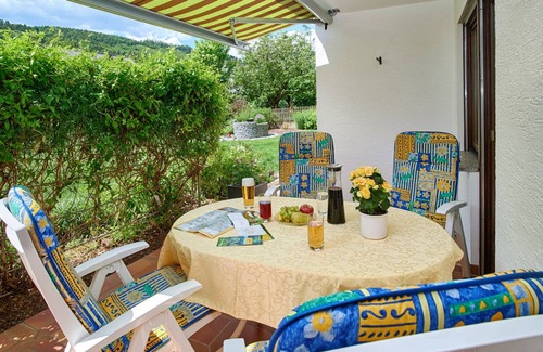 Prunn Apartment | Geräumige Ferienwohnung für bis zu 4 Personen mit Großer Terrasse