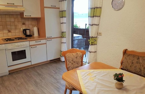 Zandt Apartment | Geräumige FeWo (115 m2) mit Balkon und Garten - perfekt für Ihren Familienurlaub!