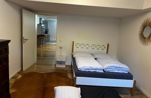 Widdersdorf Apartment | Geräumige Unterkunft auch familienfreundlich bis 4 Personen Köln