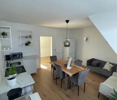 Region Hannover District Apartment | Geräumige Wohnfühloase mit 3 Schlafzimmern