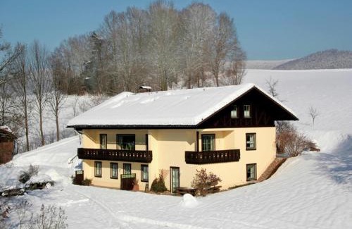 Grafenried Apartment | Geräumige Wohnung mit Sauna