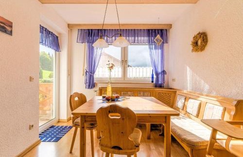 Unterrodach Apartment | Geräumige Wohnung mit Grill