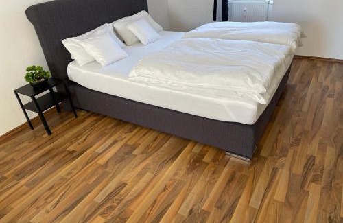 Mitte House | Geräumiges Komfort-Schlafzimmer im Zentrum von Kassel