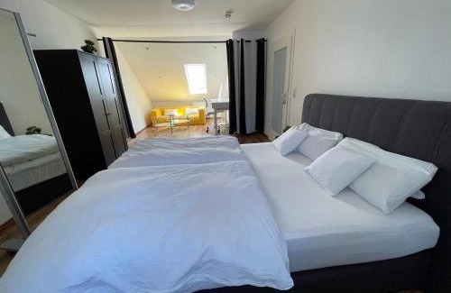 Mitte House | Geräumiges Komfort-Schlafzimmer im Zentrum von Kassel