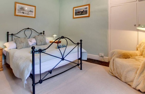 Talybont-on-Usk House | Ger y Wysg Farmhouse