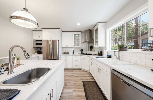 Incline Village Cottage | Geraldine Drive by Avantstay Hot Tub, Views, Walk to Trails + Game Room