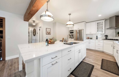 Incline Village Cottage | Geraldine Drive by Avantstay Hot Tub, Views, Walk to Trails + Game Room