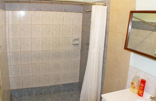 Beresford Apartment | Geraldton Holiday Unit with free Streaming