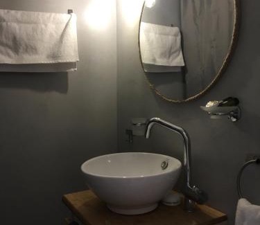 Adamas Apartment | Gerania Milos