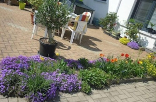 Saint Joseph/Mittelharth Apartment | Geranium Apartment 3*