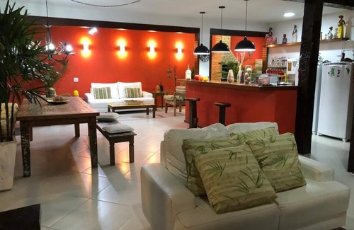 Buzios House | GERIBÁ BEACH 2 blocks away, swimming pool, 3 parking spaces WIFI, condominium.