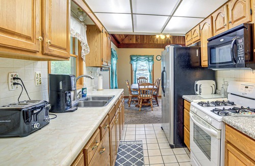 Germfask House | Germfask Home w/Fire Pit, Grill & Yard Games!