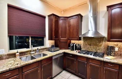 Chandler House | Geronimo