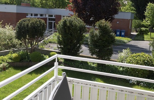 Bad Mergentheim Apartment | Geschmackvoll eingerichtete 50qm Ferienwohnung mit Südbalkon, kostenfreies Parken und WLAN