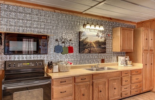 Hunt House | Get away at Mo-Ranch!
