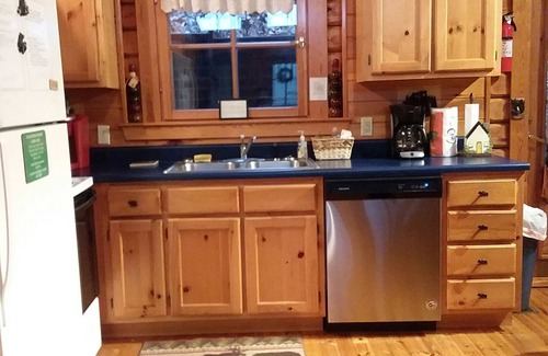 Pigeon Forge Cabin | Get away for awhile and relax at God's Blessings cabin. Very quiet and peaceful.