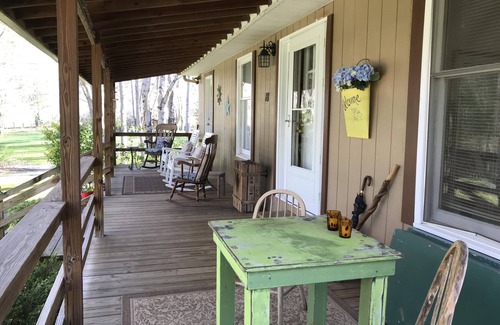 Barnardsville House | Get away from it all in the mountains.