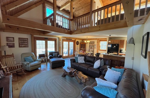 Searsburg Ski Chalet | Get away to the '‘High Country’' in Southern Vermont
