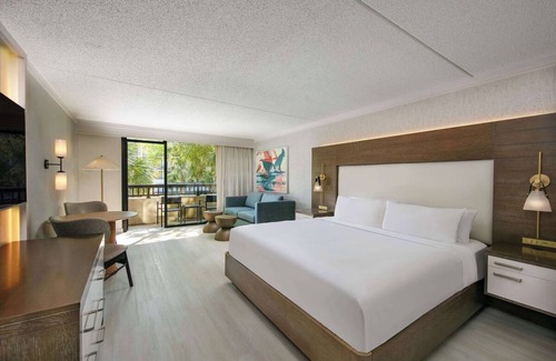 Shipyard Plantation Hotel | Get Ready for Blissful Getaway! Beachfront, w/Swimming Pool, Pets Are Welcome!