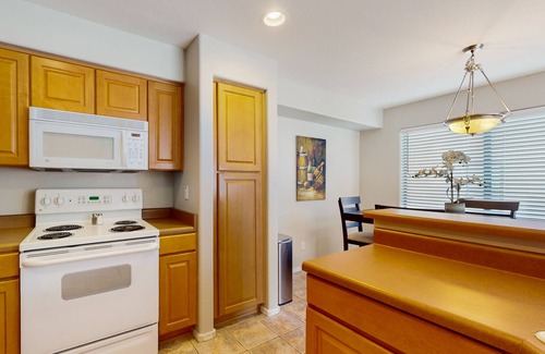 Fountain Hills Condo | Get ready to unwind in style at this stunning condo in Fountain Hills, AZ