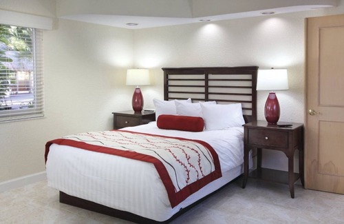 Pompano Beach Resort | Get Your Dose of Vitamin SEA!