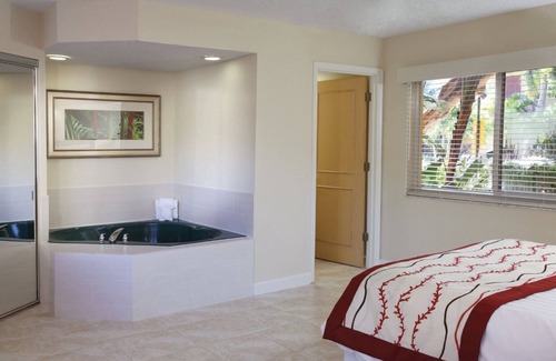 Pompano Beach Resort | Get Your Dose of Vitamin SEA!