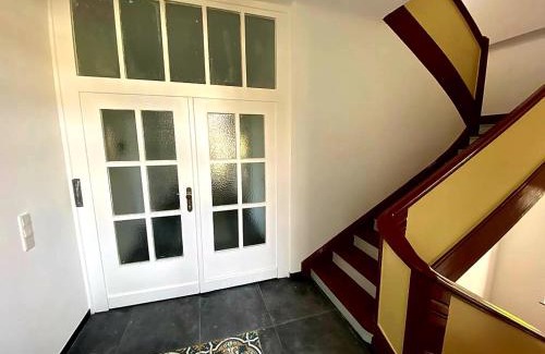 Hagen Apartment | Get-your-flat Traumhafte Altbau-Wohnung in Denkmal-Villa 3 Zr Kü Bad 2 Schlafzr 125 m2 Haustier auf Anfrage - ruhig & naturnah