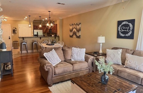 Gatlinburg Condo | Get your vacations booked now, days are filling up fast! Downtown Gatlinburg