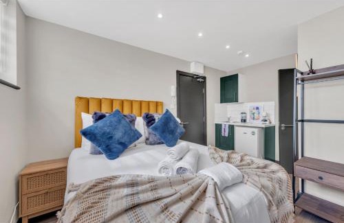 Shacklewell Apartment | Get Your Zen On: Relaxing Studio in Central