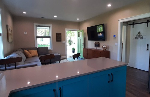 Buchanan House | Getaway and relax! Enjoy the James River with mountain views!