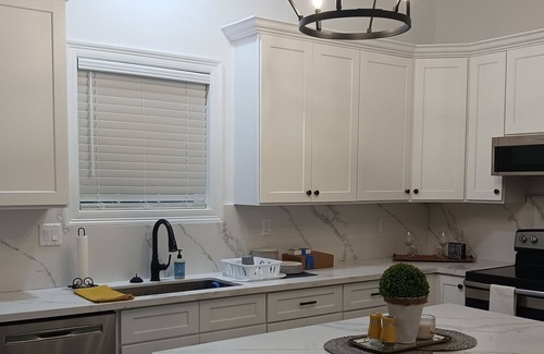 Lake Charles Cottage | "Getaway Cottage" in the heart of Lake Charles