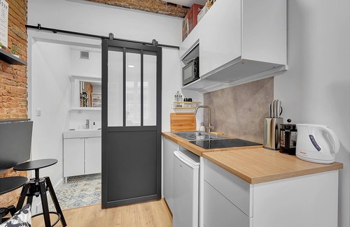 Carmes Apartment | Getaway For 2, Beautiful Studio Near The Garonne